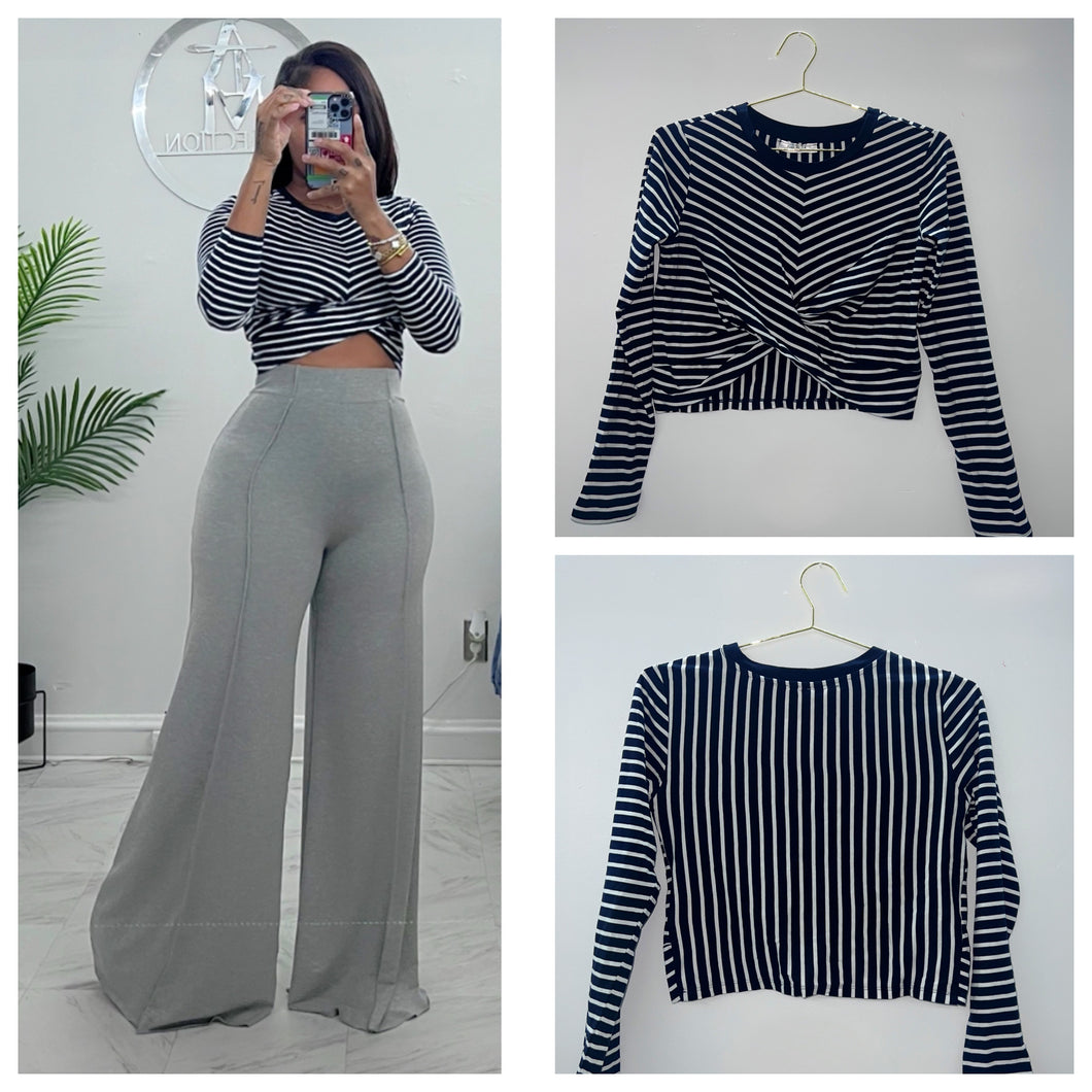 Navy and white stripe twist top (11)