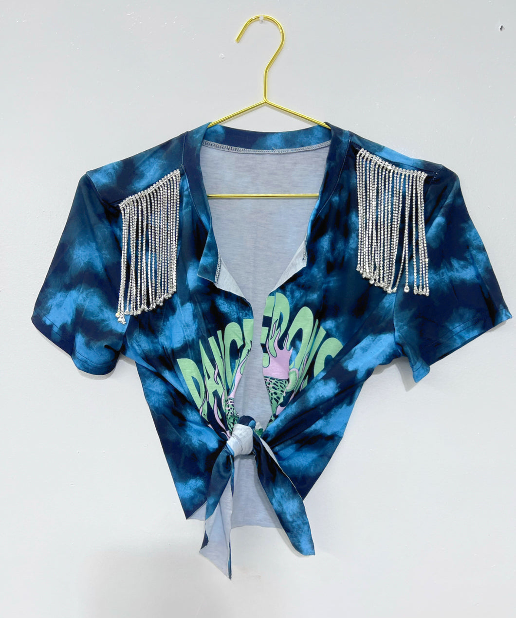 Ice me out shoulder graphic tee