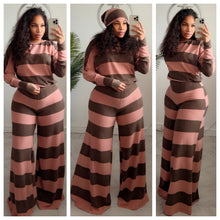 Strawberry chocolate set w/ beanie ‼️NO RESTOCK‼️